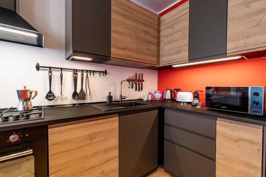 פאדובה Enjoyhome - Appartamento Di Pregio Con Garage מראה חיצוני תמונה